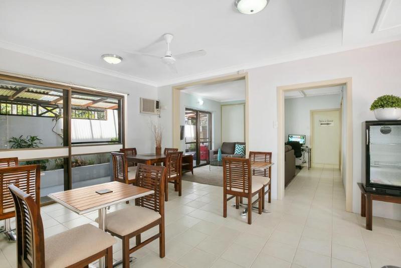 High Chaparral Hotel แคนส์ ภายนอก รูปภาพ
